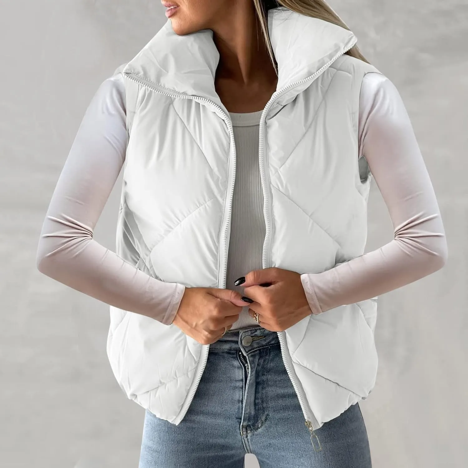 Womens 2024 Quilted Puffer Jacket Vest Fashion Cropped Sleeveless Down Coat Gilet Lightweight Casual Full Zip Outwear